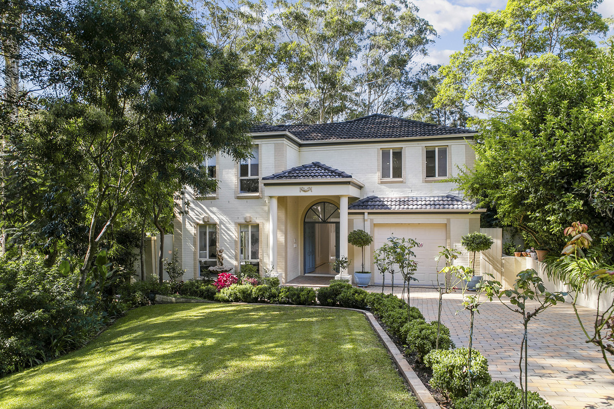 R2-3196118-Castle-Hill