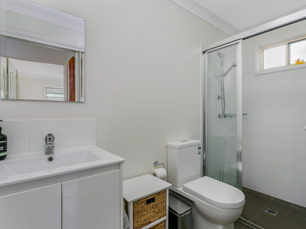 R2-3522175-Hornsby-Heights-16