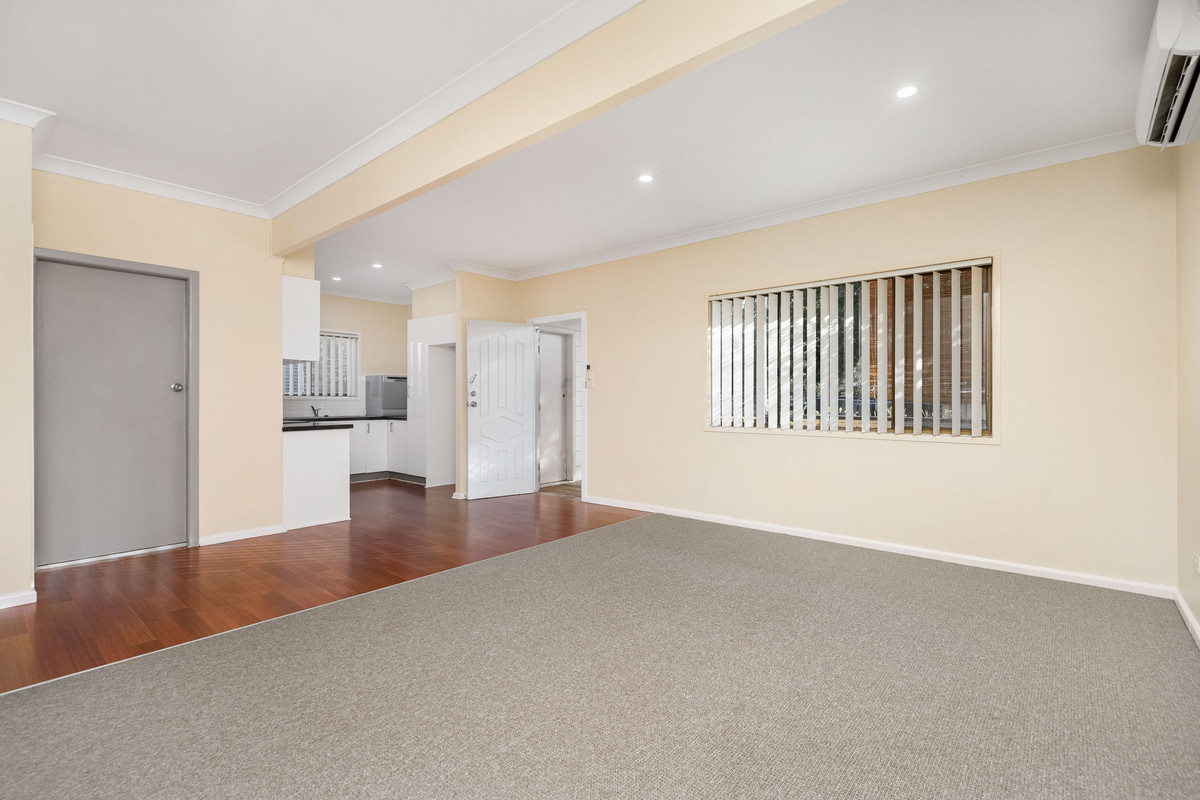 R2-4179444-Umina-Beach-3