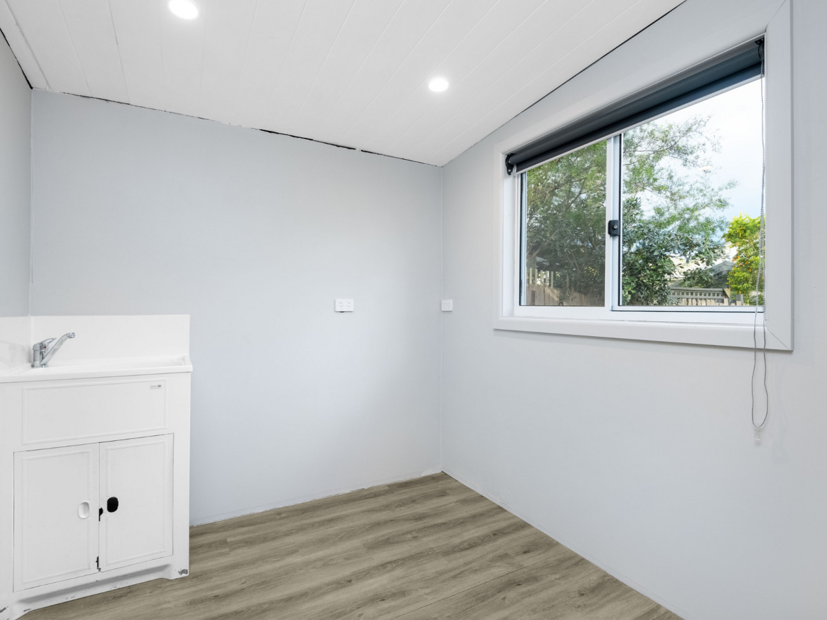 R2-4215892-Umina-Beach-7