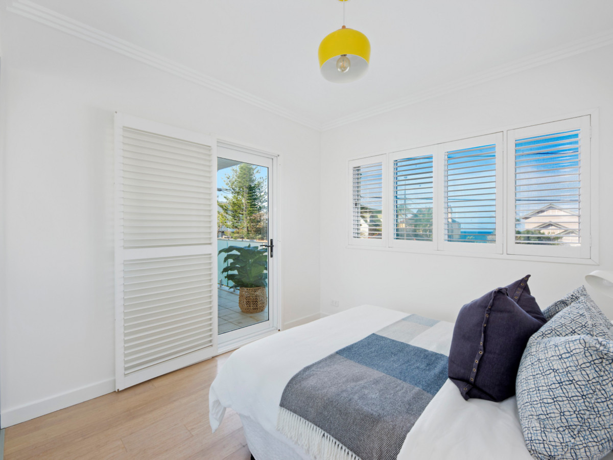 R2-4315853-Collaroy-6