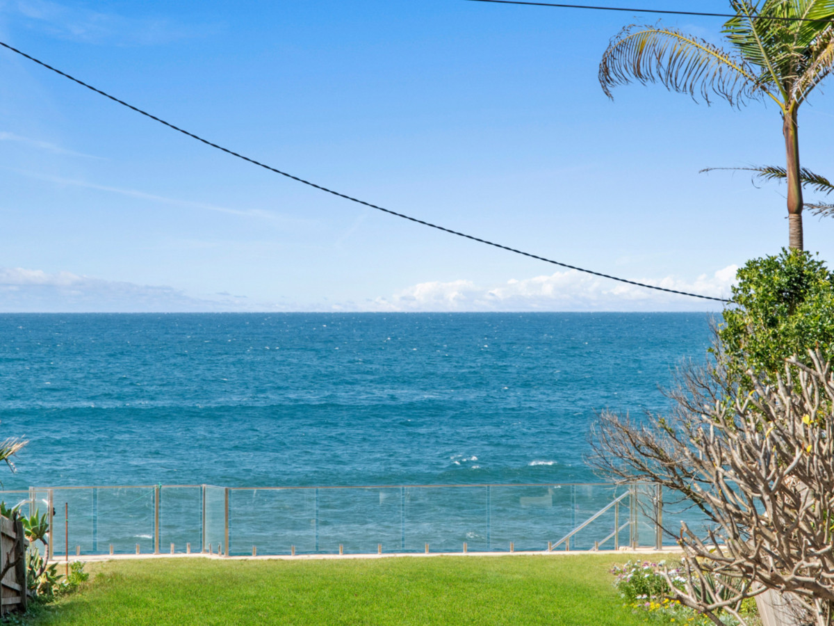 R2-4315853-Collaroy-9