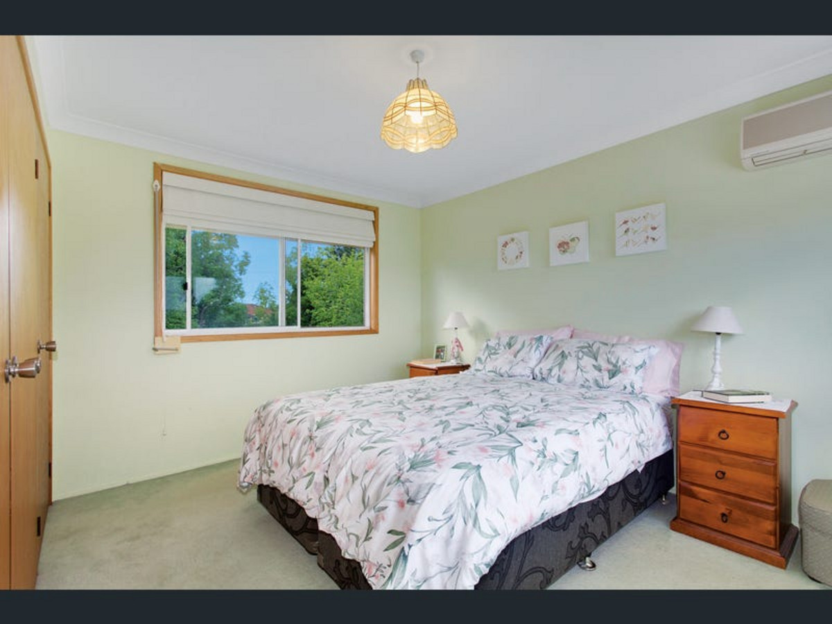 R2-4388054-Hornsby-Heights-8