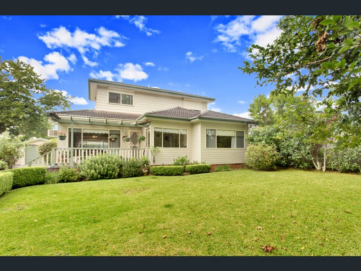 R2-4388054-Hornsby-Heights