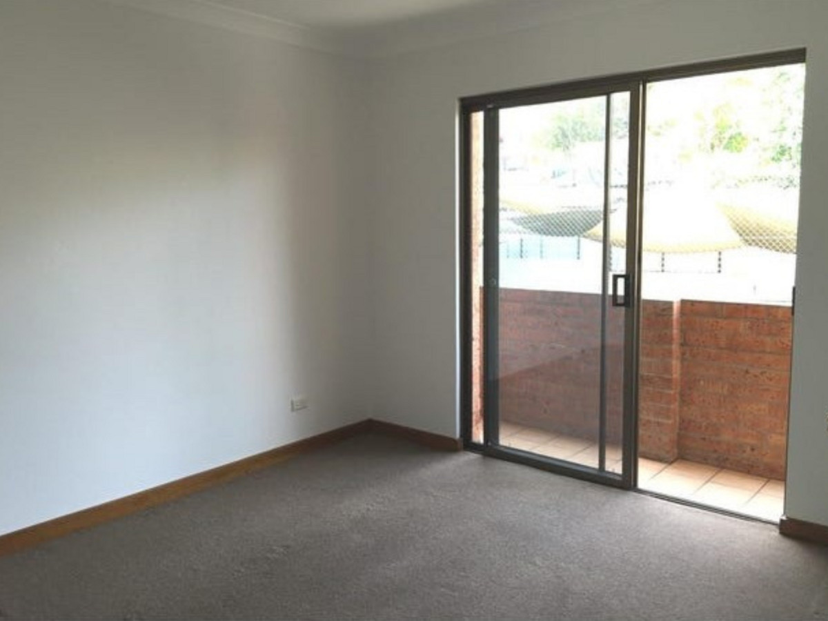 R2-4689198-Hornsby-3