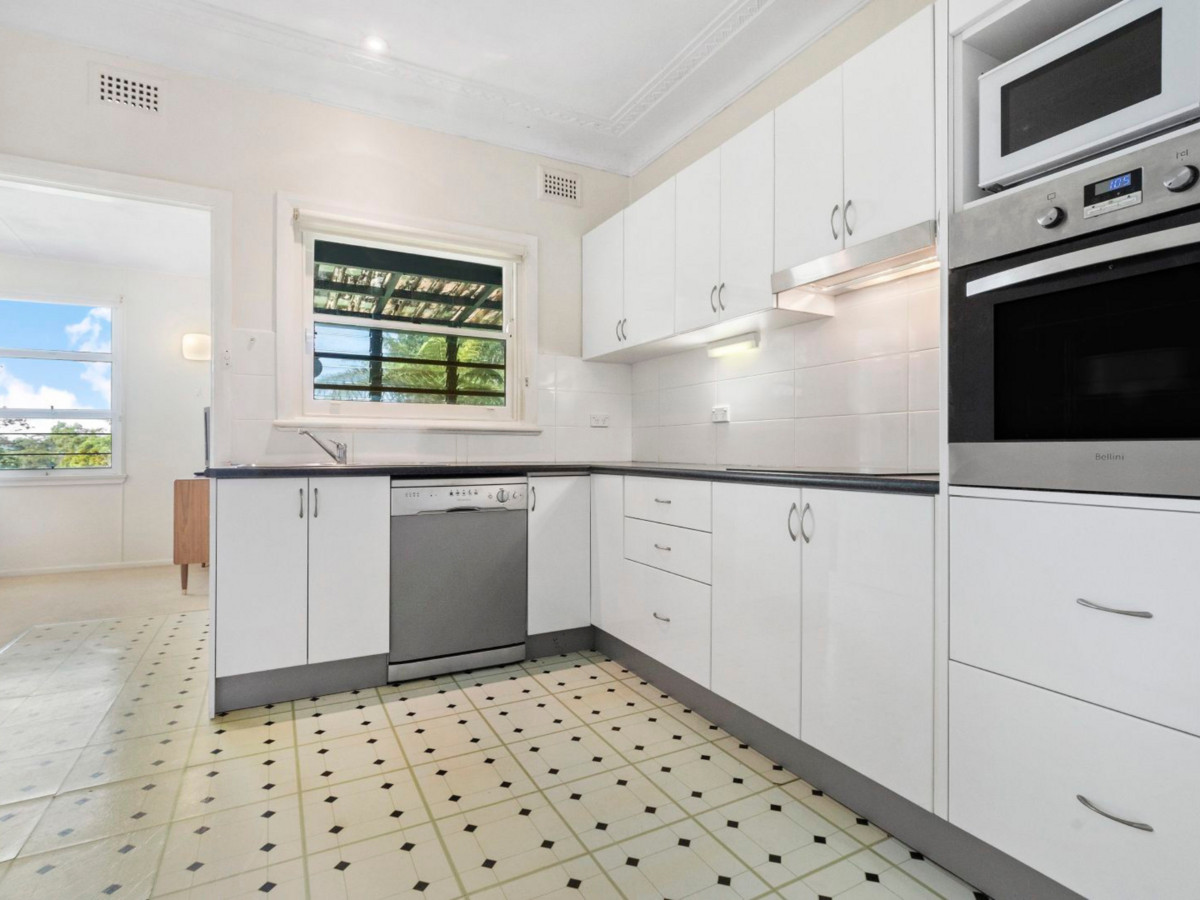 R2-4710837-Hornsby-1