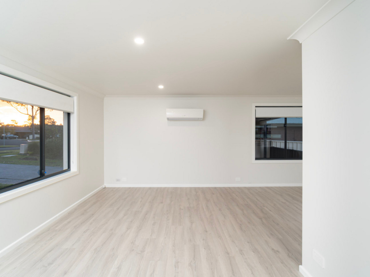 R2-4724553-Thornton-2