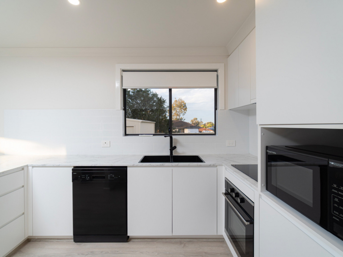 R2-4724553-Thornton-3