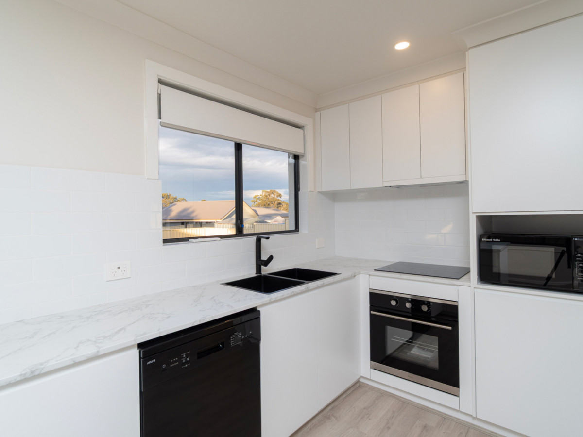 R2-4724553-Thornton-4