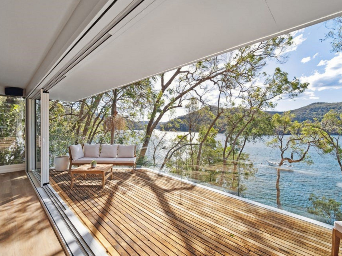 R2-4735685-Cottage-Point