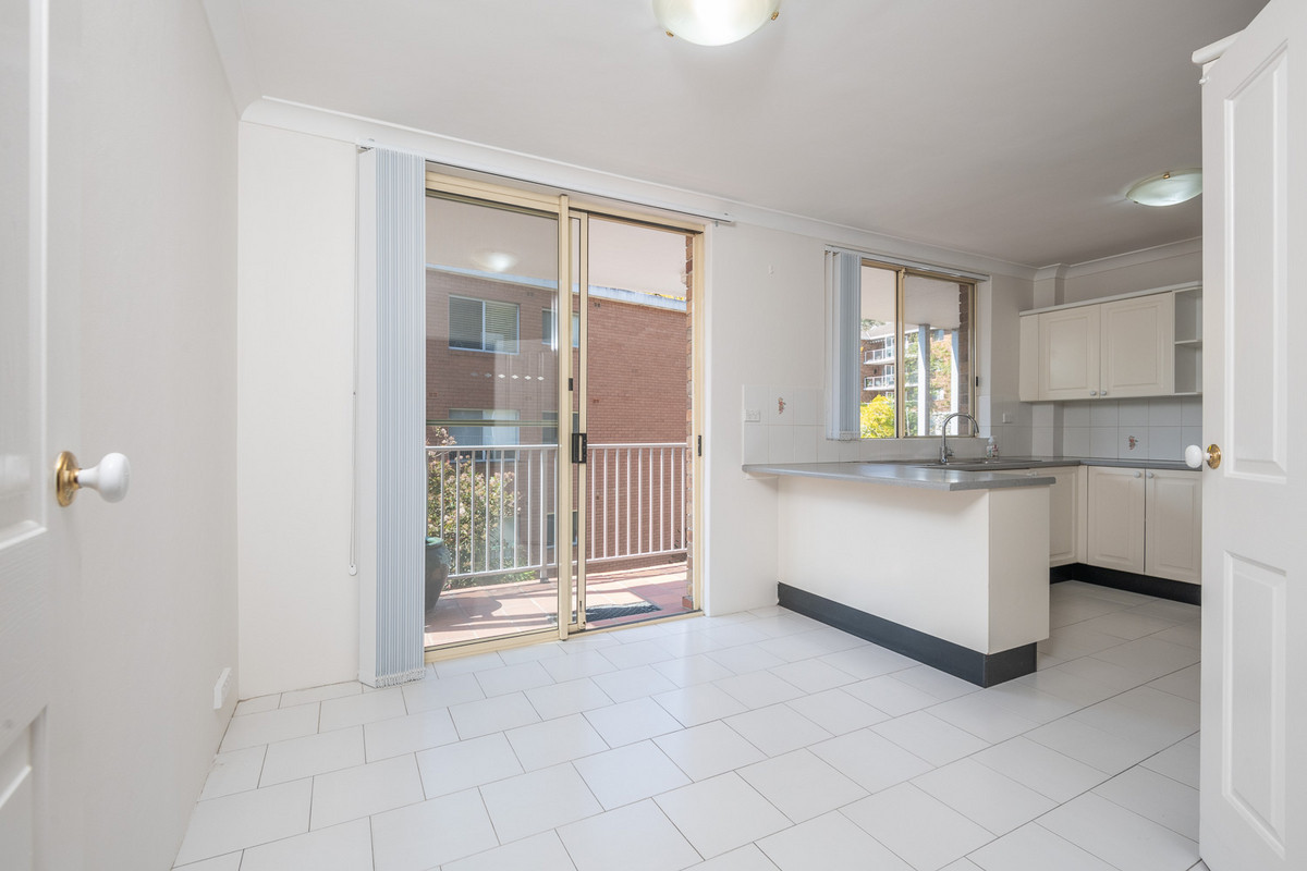 R2-4718542-Lane-Cove-North-2