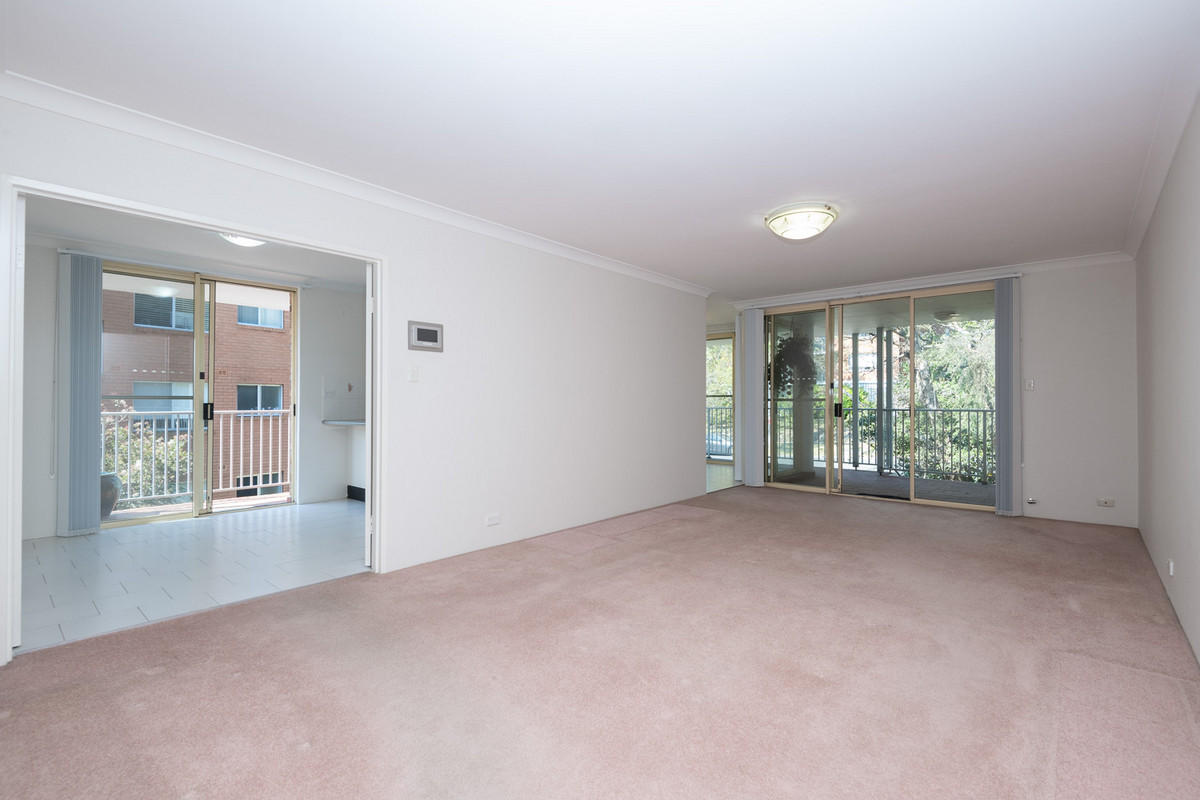 R2-4718542-Lane-Cove-North-3