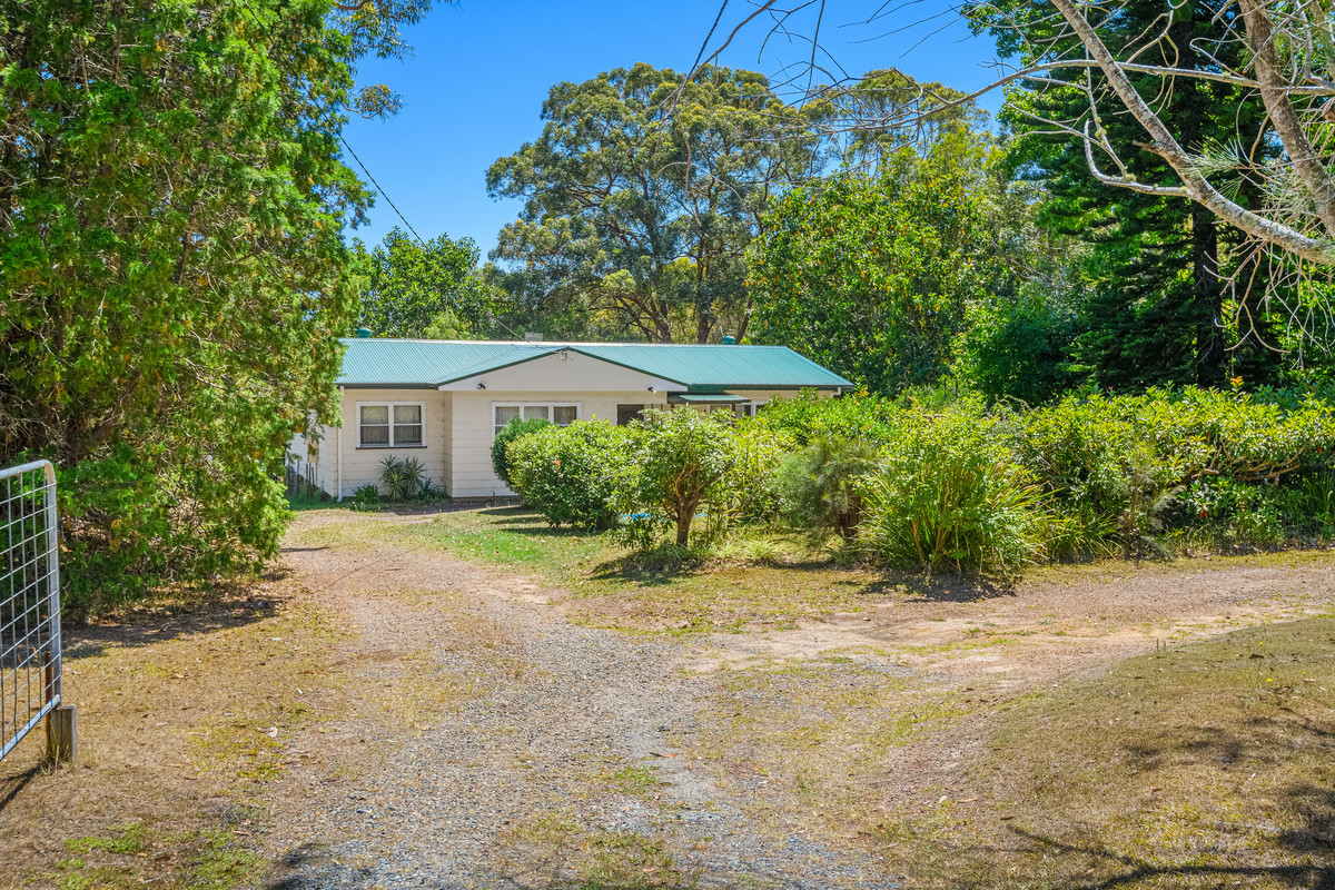 R2-4814604-Bonnells-Bay-1