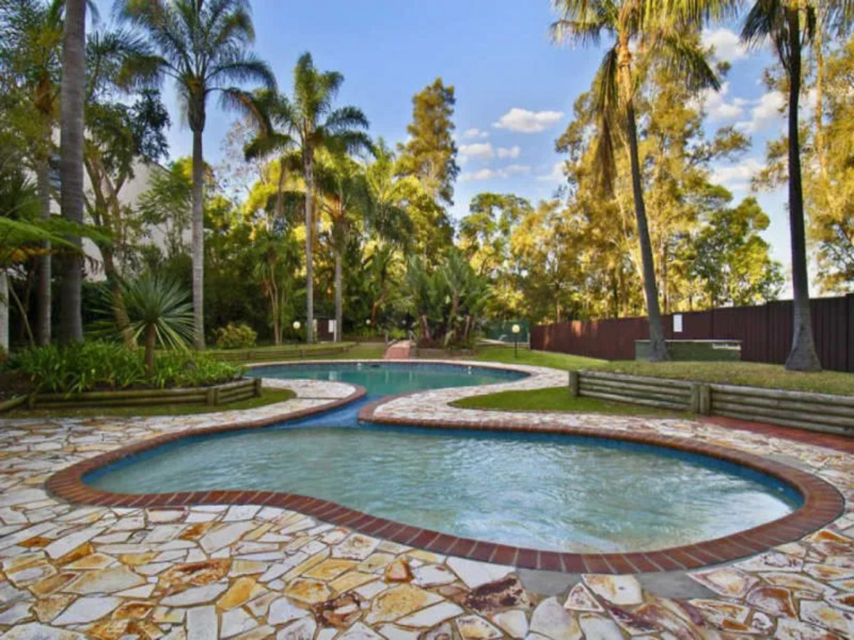 R2-4821950-Willoughby-9