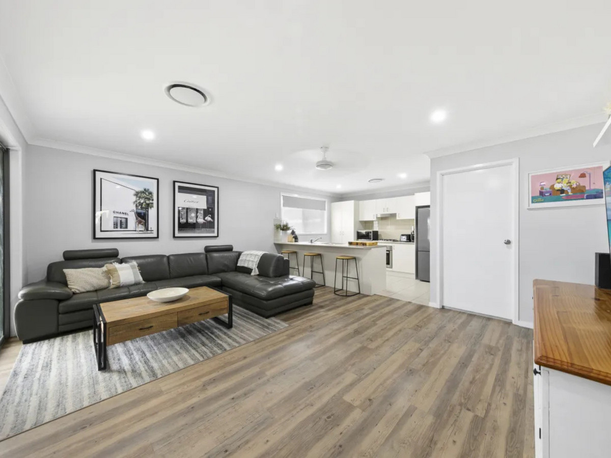 R2-4858898-Rutherford-1