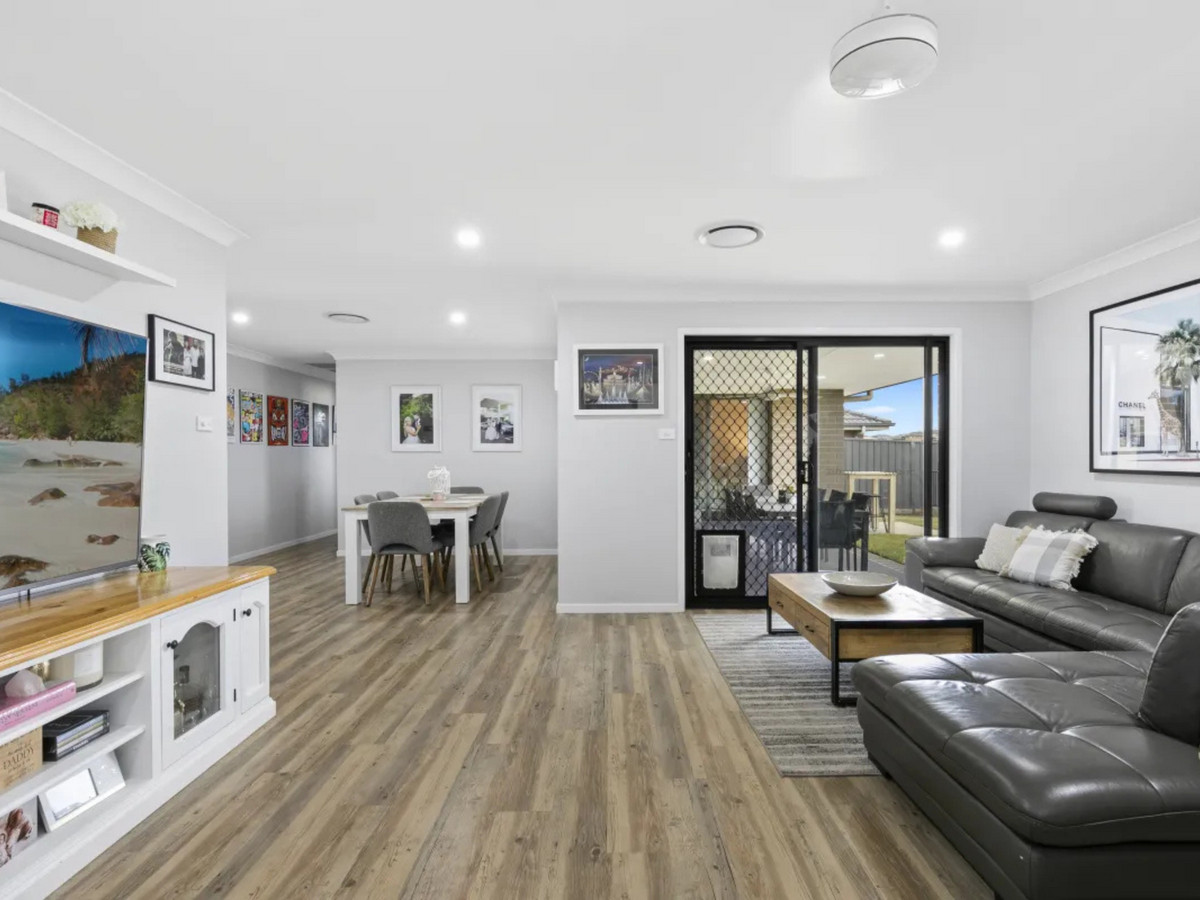 R2-4858898-Rutherford-2