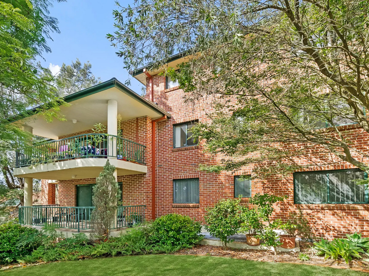 R2-4867523-Hornsby-6