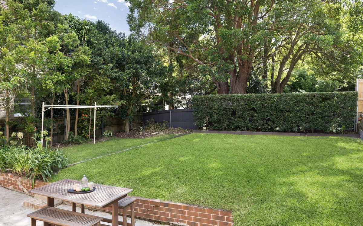 R2-5097948-Manly-5