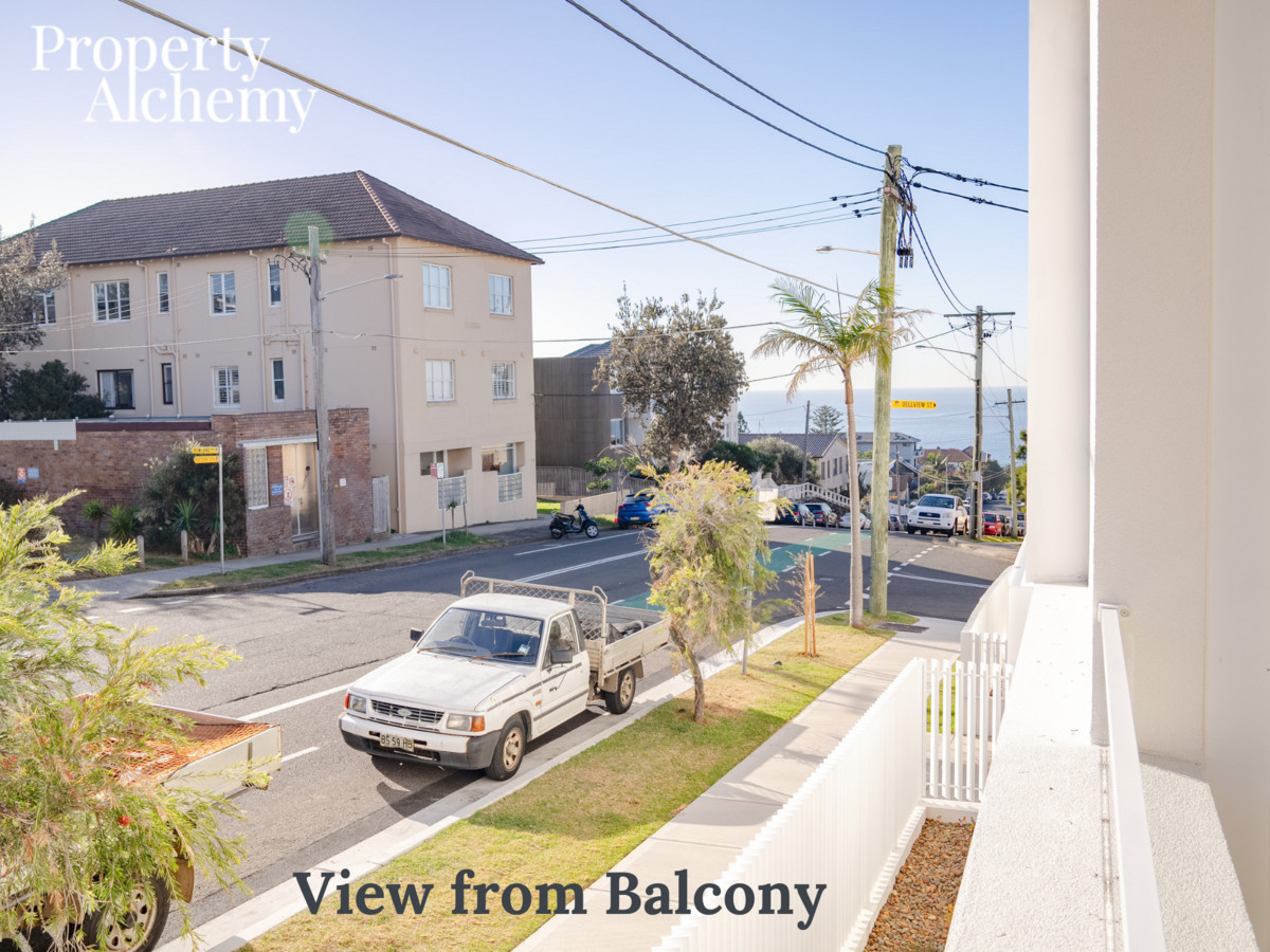 R2-5101494-Tamarama-12