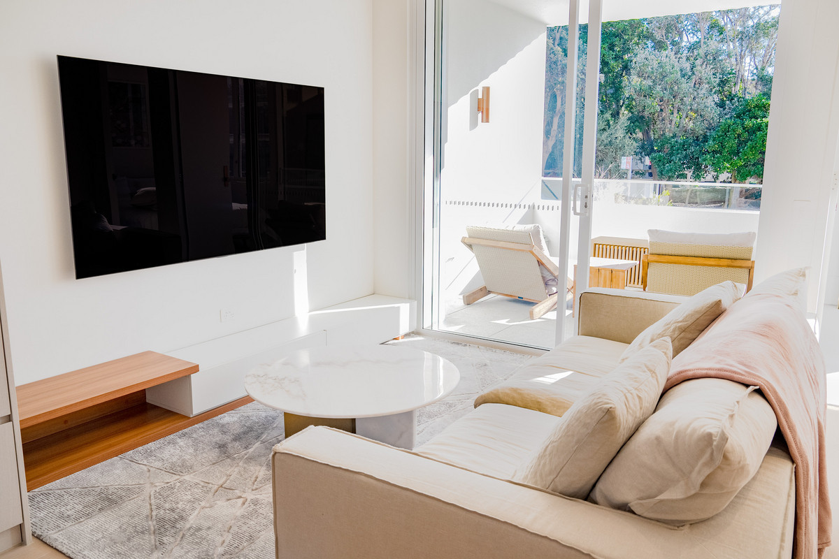R2-5101494-Tamarama-4