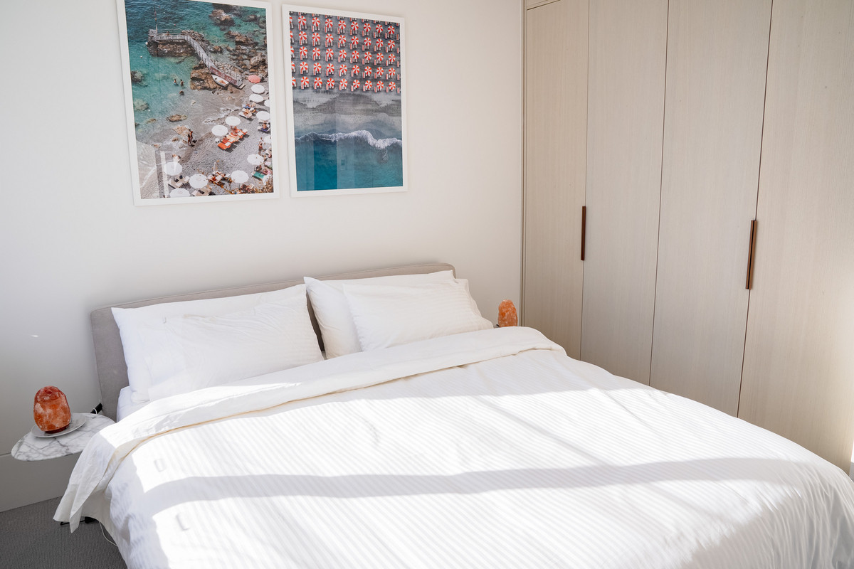 R2-5101494-Tamarama-8