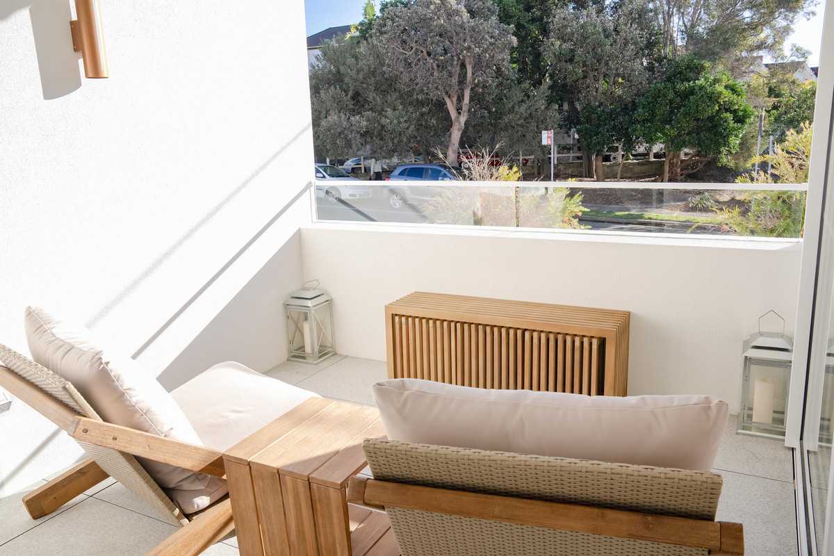 R2-5101494-Tamarama-9