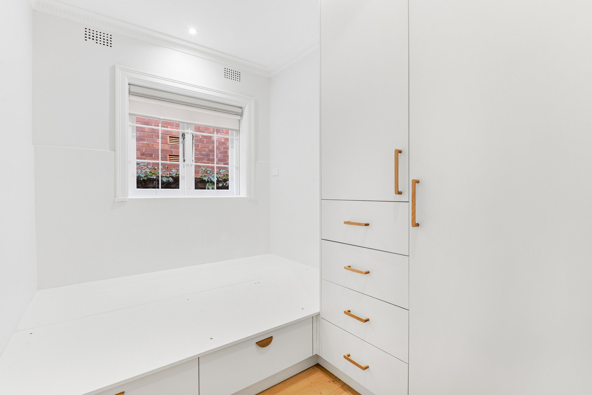 R2-5097948-Manly-3