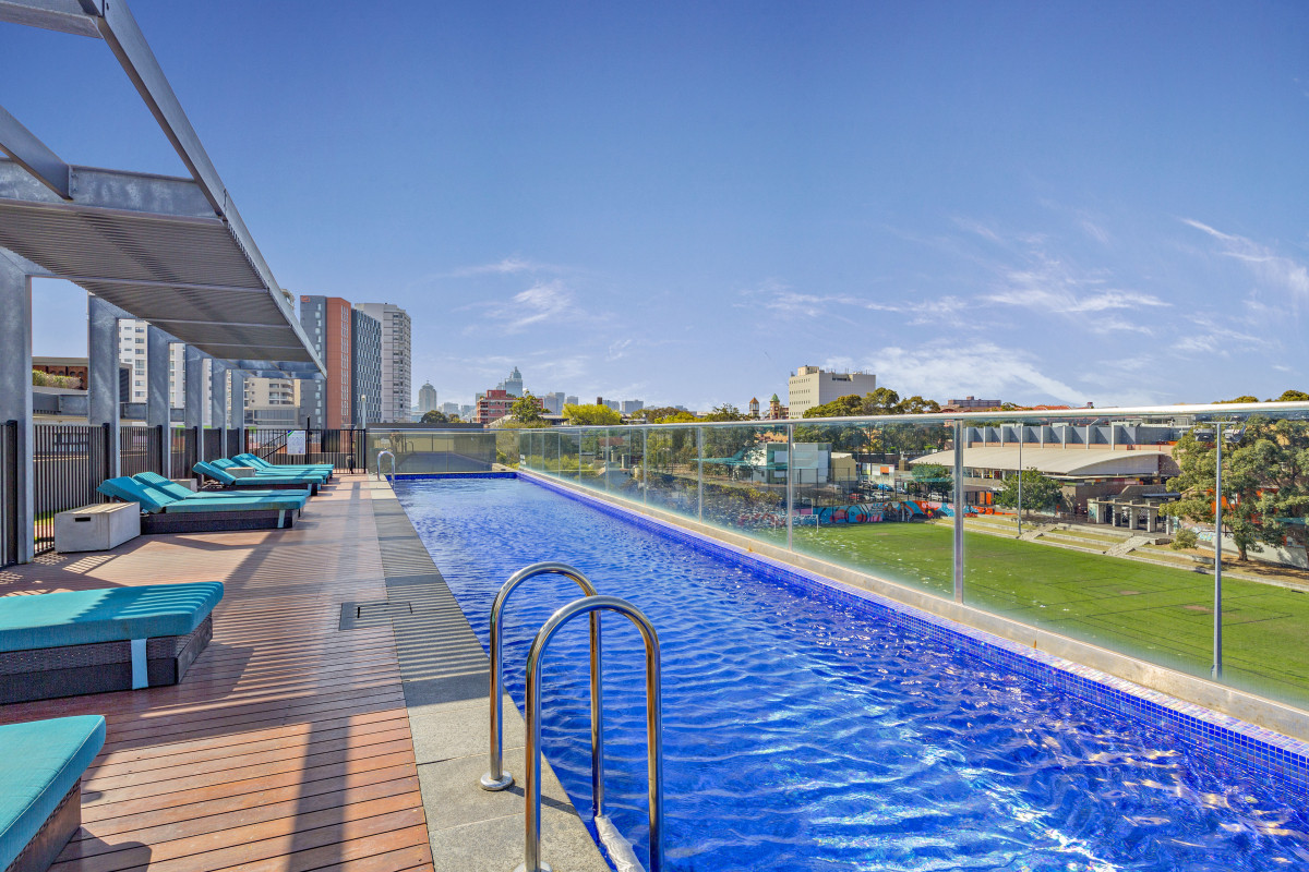 R2-5139554-Redfern-9
