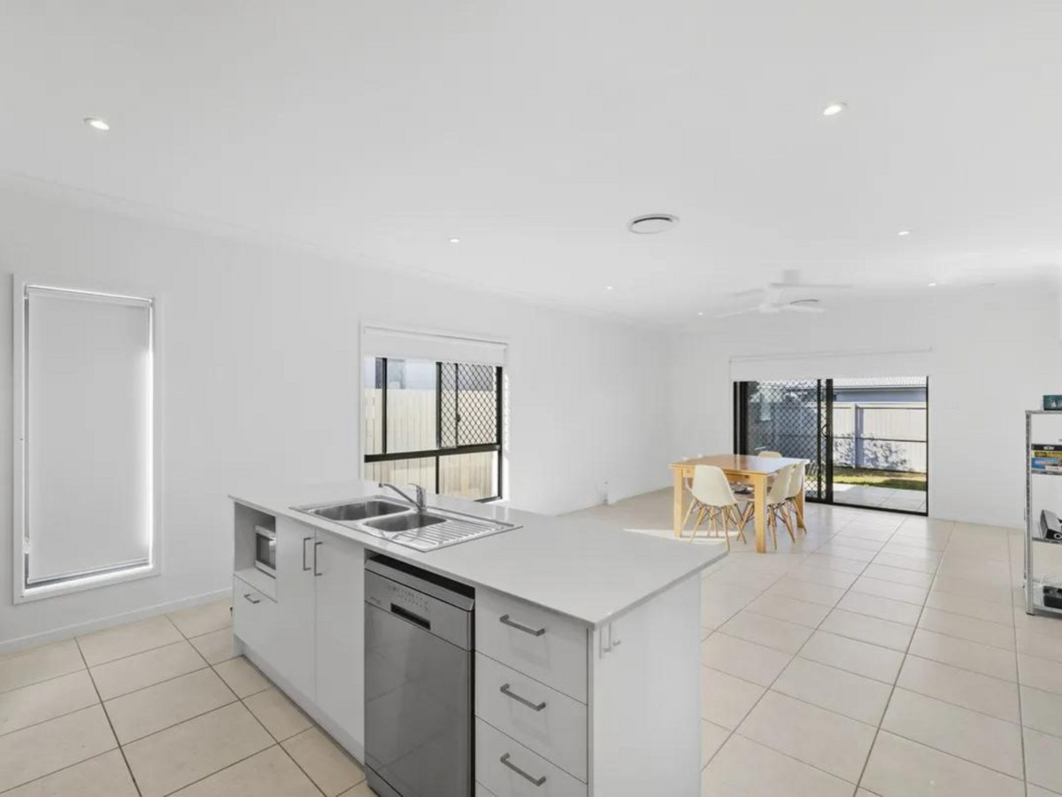 R2-5161918-Palmview-2
