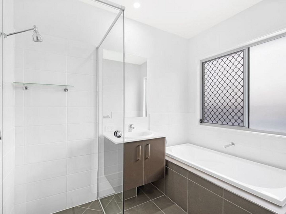 2/38 Finch Terrace, Peregian Springs, QLD 4573
