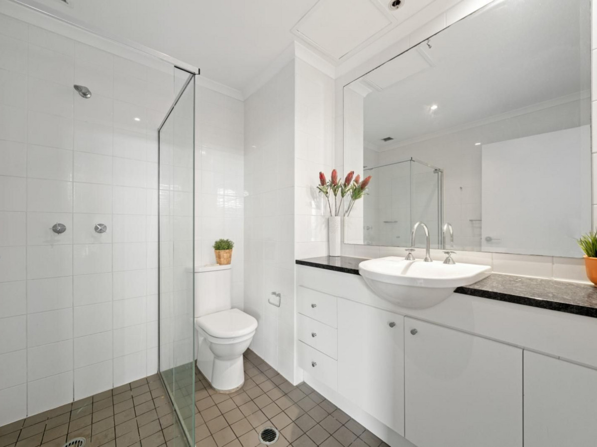 413/221 Sydney Park Road, Erskineville, NSW 2043