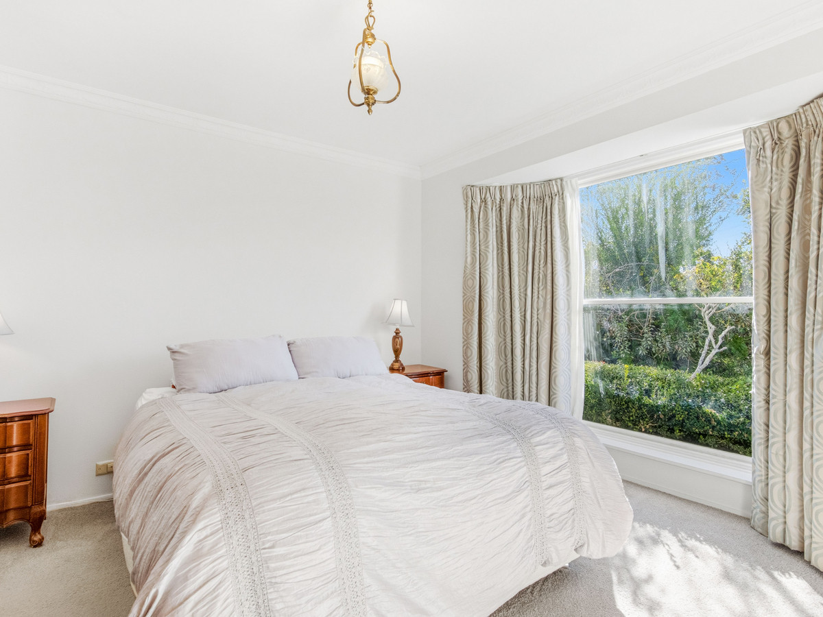 11 Nyara Road, Mount Kuring-Gai, NSW 2080