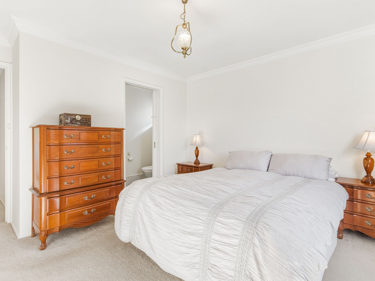 11 Nyara Road, Mount Kuring-Gai, NSW 2080