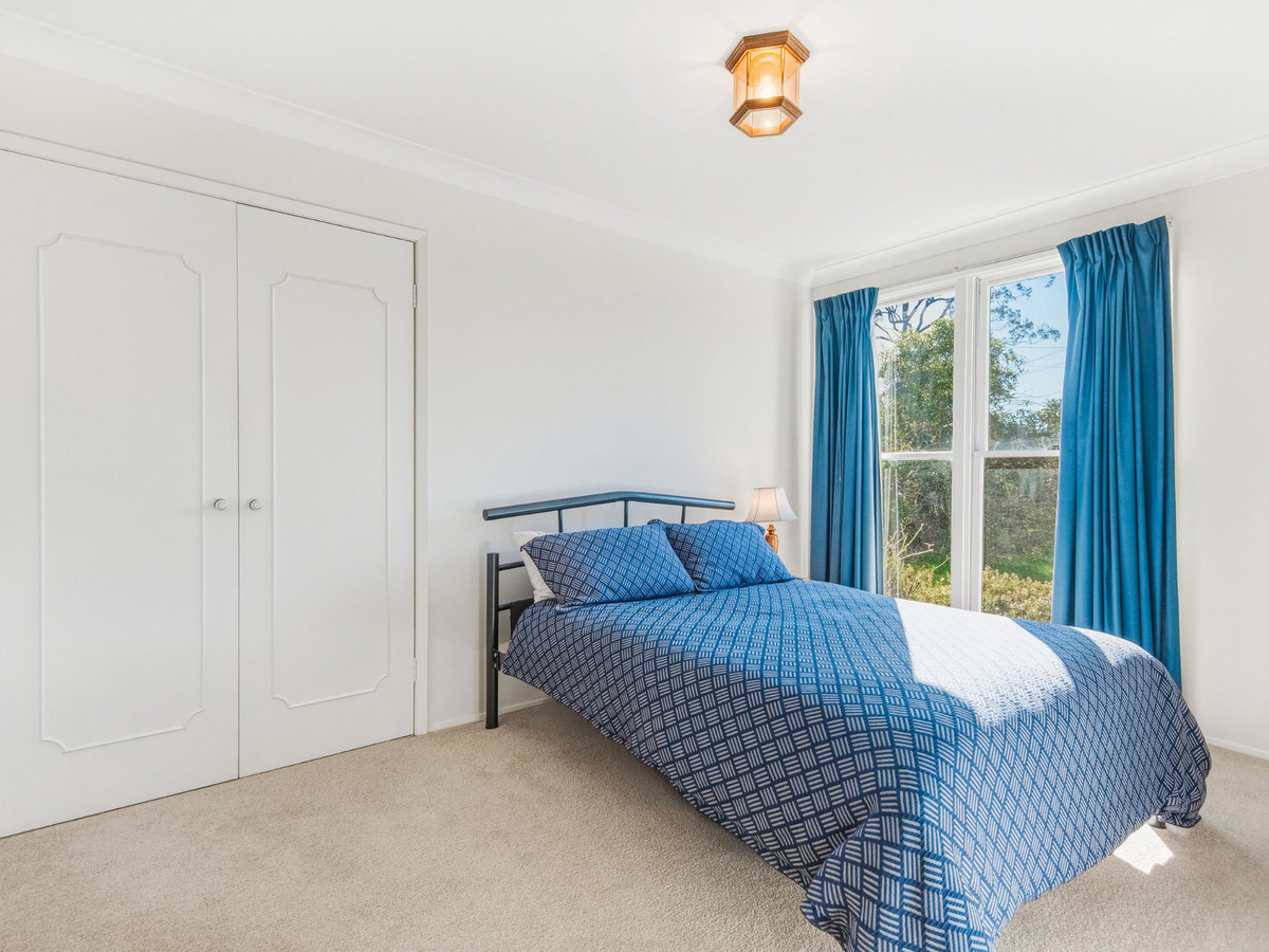 11 Nyara Road, Mount Kuring-Gai, NSW 2080