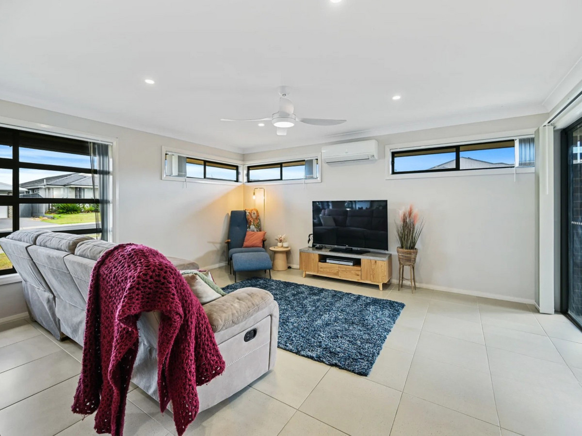 18 Lancaster Street, Thornton, NSW 2322