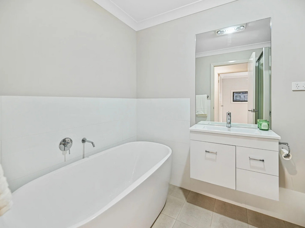 18 Lancaster Street, Thornton, NSW 2322