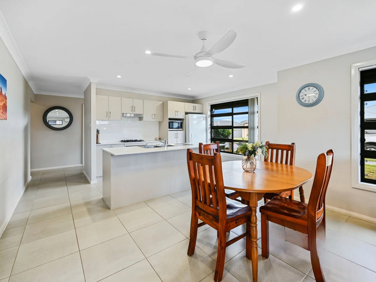 18 Lancaster Street, Thornton, NSW 2322