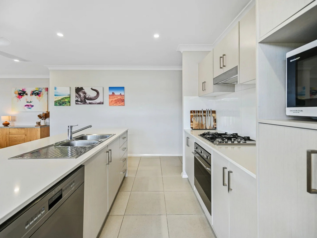 18 Lancaster Street, Thornton, NSW 2322