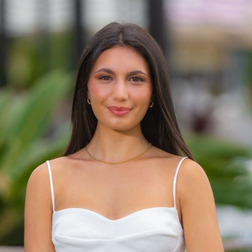 Layla-PA-005_5-4_WEB